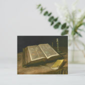 Carte Postale Vie morte avec la Bible par Vincent Van Gogh (Debout devant)