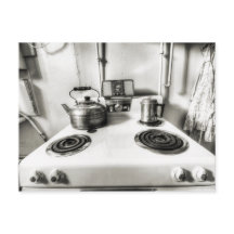 Vieille cuisinière avec bouilloire à thé Antique S