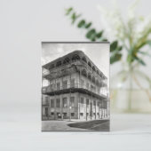 Carte Postale Vieille Maison du Quartier Français (Debout devant)