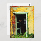 Carte Postale Vieille porte de la maison abandonnée à l'aéroport (Devant / Derrière)