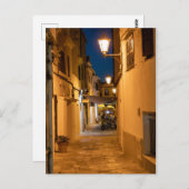 Carte Postale Vieille rue illuminée à Mahon - Menorca (Devant / Derrière)