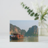 Carte Postale Vietnam, Ha Long Bay (Debout devant)