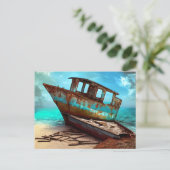 Carte Postale Vieux bateau déserté sur une plage de sable abando (Debout devant)