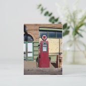 Carte Postale Vieux photo de pompe à essence (Debout devant)