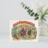 Carte postale Vieux pompier de l'ère victorienne (Debout devant)