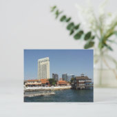 Carte Postale Village maritime (Debout devant)