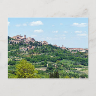 Carte Postale Village typique traditionnel en Toscane - Italie