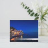 Carte Postale Ville de Manarola dans les Cinque Terre en soirée (Debout devant)