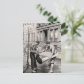 Carte postale vintage - 1766898-4 (Debout devant)