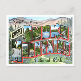 Carte postale vintage des montagnes enfumées avec