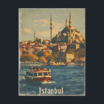 Carte postale Vintage du Bosphore d'Istanbul<br><div class="desc">"Voyagez à travers le temps avec notre carte postale Vintage d'Istanbul, un aperçu captivant au coeur de la ville. Cette oeuvre intemporelle présente l'emblématique Bosphore, où se rejoignent l'Orient et l'Occident, et la majestueuse Sainte-Sophie est fière de se trouver dans l'arrière - plan. Le charme vintage de la carte postale...</div>