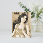 Carte Postale Vintage femme (Debout devant)