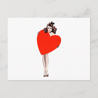 Carte Postale Vintage Lady Holding Coeur d'Amour