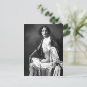 Carte postale vintage Risque fille Frappe français (Debout devant)