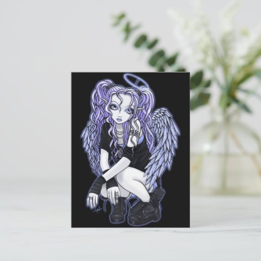 Carte postale violette gothique de fée d'ange (Debout devant)