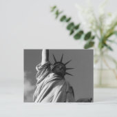 Carte Postale visage de liberté noir et blanc (Debout devant)