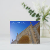 Carte Postale visage du taj mahal (Debout devant)