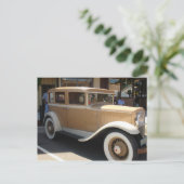 Carte Postale voiture classique (Debout devant)