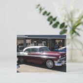 Carte Postale voiture classique (Debout devant)