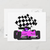 Carte Postale Voiture de course rose avec drapeau À damiers (Devant / Derrière)