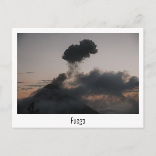 Carte Postale Volcan Fuego au Guatemala au coucher du soleil (Devant)