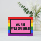 Carte Postale Vous Êtes Les Bienvenus Ici Client LGBTQ Rainbow P (Debout devant)
