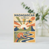 Carte Postale Voyage à Madagascar (Debout devant)