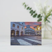 Carte postale Voyage de la rue de la Cathédrale d' (Debout devant)