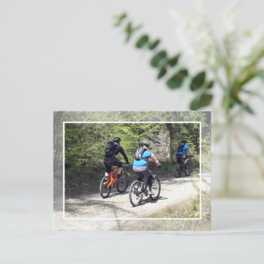 CARTE POSTALE VTT (Debout devant)