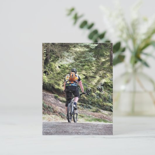 CARTE POSTALE VTT (Debout devant)