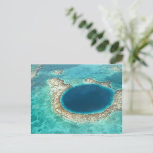 Carte Postale Vue aérienne de Blue Hole, voilier mouillé (Debout devant)