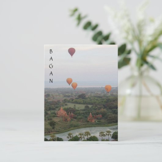 Carte Postale vue ballons bagan (Debout devant)