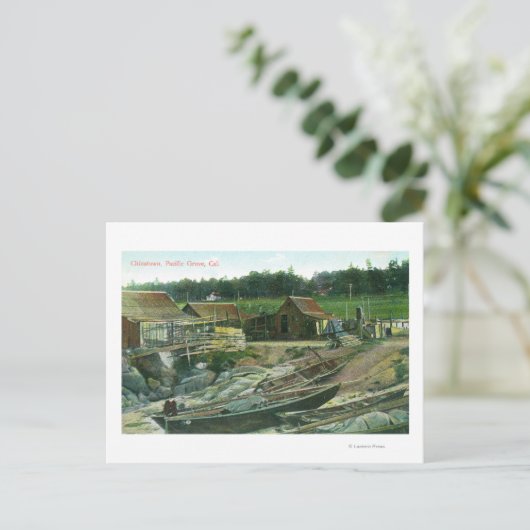 Carte Postale Vue des bateaux sur la plage à Chinatown (Debout devant)