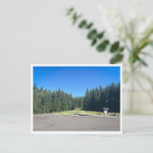 Carte Postale Vue du parking (Debout devant)