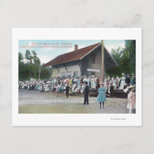 Carte Postale Vue extérieure de la gare ferroviaire sur la 4ème 