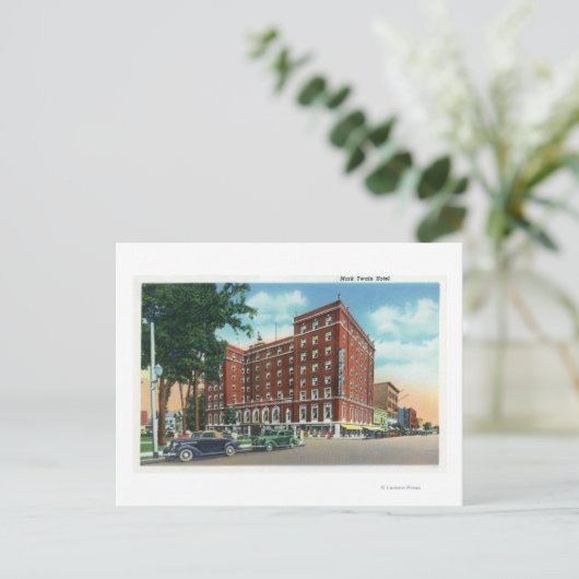 Carte Postale Vue extérieure de l'hôtel Mark Twain (Debout devant)