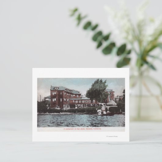 Carte Postale Vue extérieure d'un Sanitarium sur Bay Shore (Debout devant)