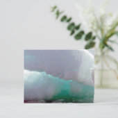 Carte Postale Vue intérieure d'un berg de glace fondante (Debout devant)