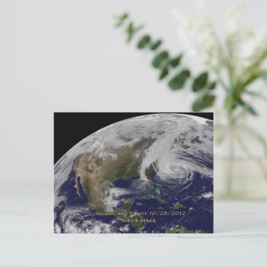 Carte Postale Vue satellite de l'ouragan Sandy (Debout devant)