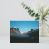 Carte Postale vue sur la vallée après la tempête (Debout devant)