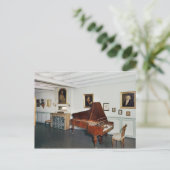 Carte Postale Vue sur une chambre avec piano à queue (Debout devant)