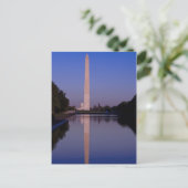 Carte postale Washington Monument (Debout devant)