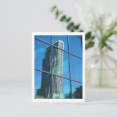 CARTE POSTALE WAVY TOWER (Debout devant)