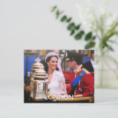 Carte Postale Will et Kate Mariage royal (Debout devant)
