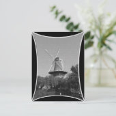 Carte Postale Windmill noir et blanc (Debout devant)