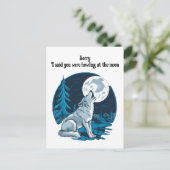 Carte Postale Wolf hurle sur la lune (Debout devant)