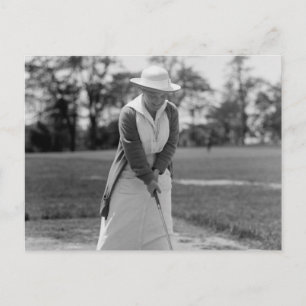 Carte Postale Woman Golfing, Vintages années 1910