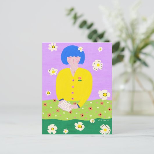 Carte Postale Woman reading in the garden (Debout devant)