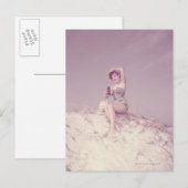 Carte Postale Woman Relaxing (Devant / Derrière)