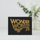 Carte Postale Wonder Woman Logo Or du 75e anniversaire (Debout devant)